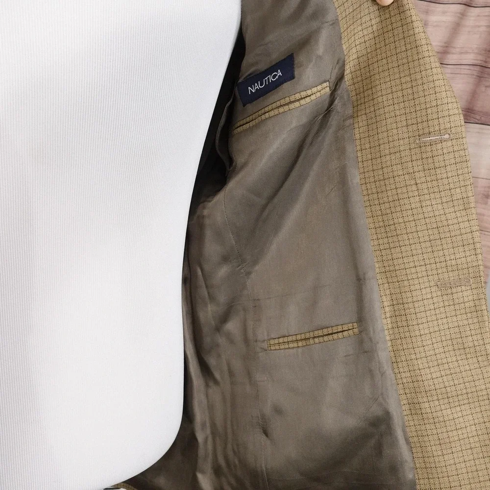 Nautica Blazer Mens 38R Beige Check Lambswool Tweed Sport Coat Jacket Notch